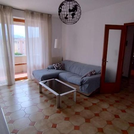 La Casa Dei Viaggiatori - Viareggio - Posto Auto Gratuito Apartamento Exterior foto